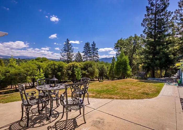 Spectacular Views W/ Hot Tub/Bbq -Yosemite & Bass Lake