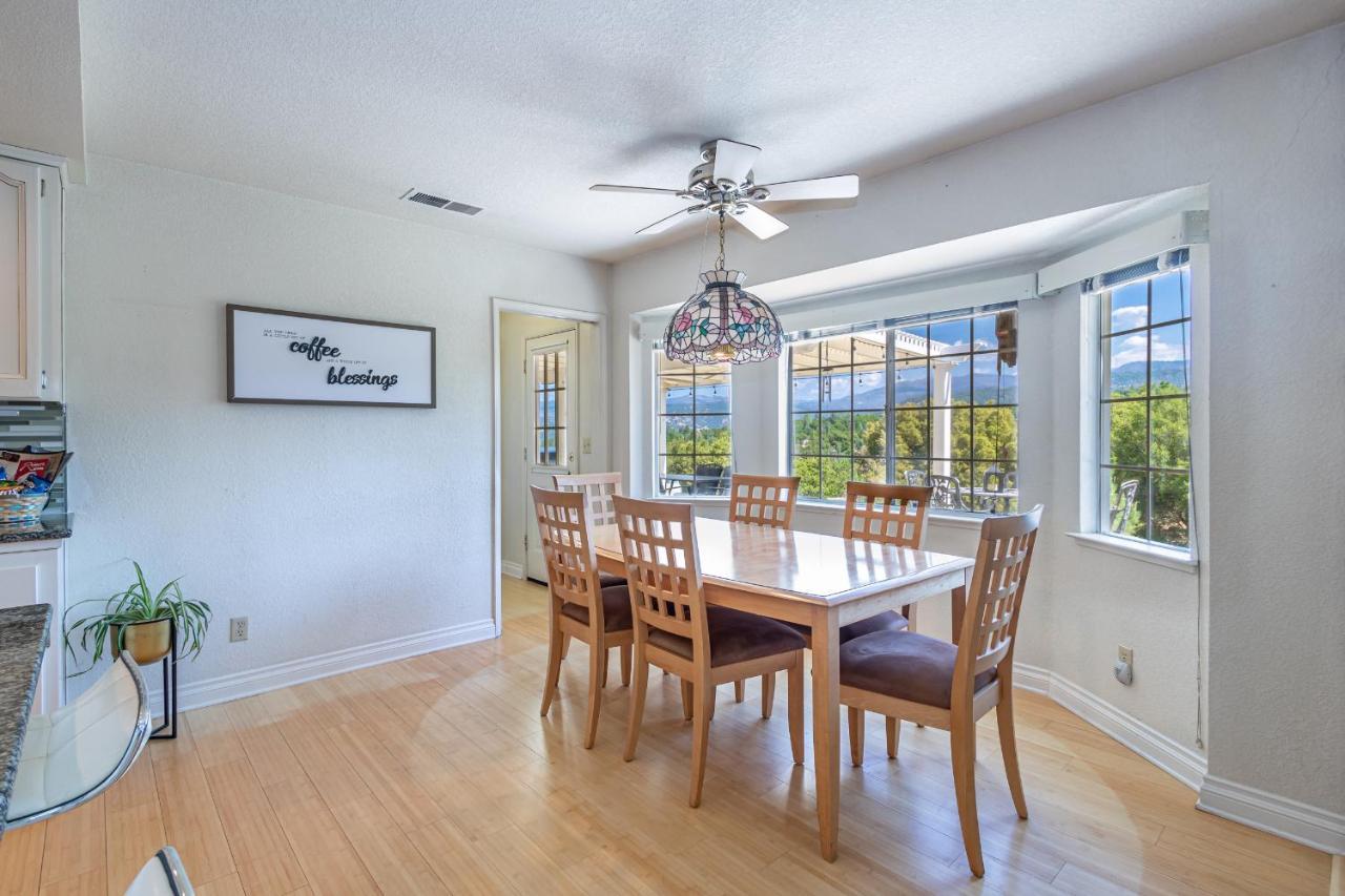 Spectacular Views W/ Hot Tub/bbq -yosemite & Bass Oakhurst