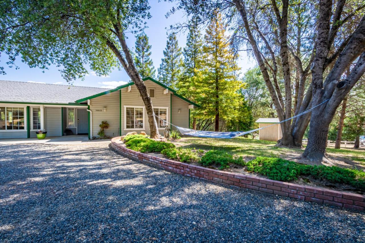 Spectacular Views W/ Hot Tub/bbq -yosemite & Bass Oakhurst