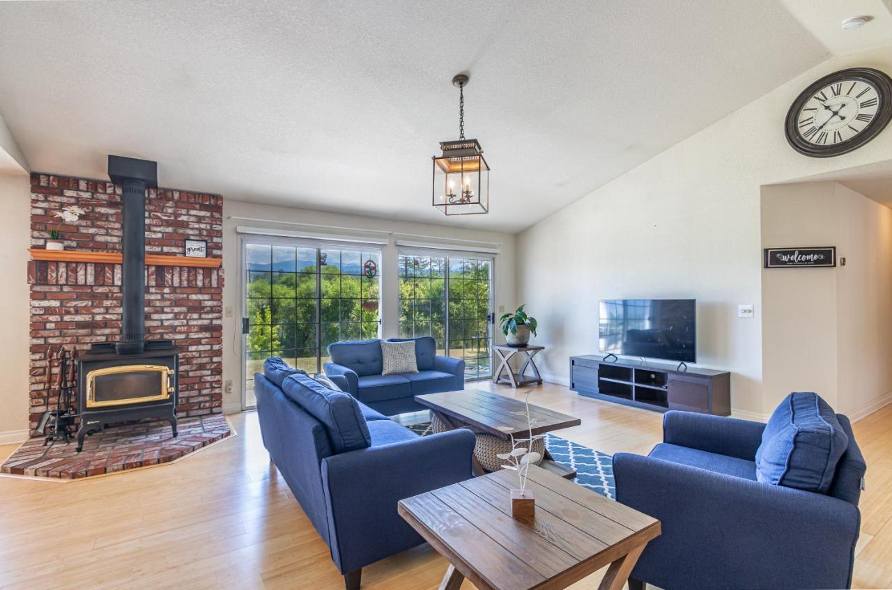 Spectacular Views W/ Hot Tub/bbq -yosemite & Bass Villa *